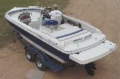 2100 V Deckboat